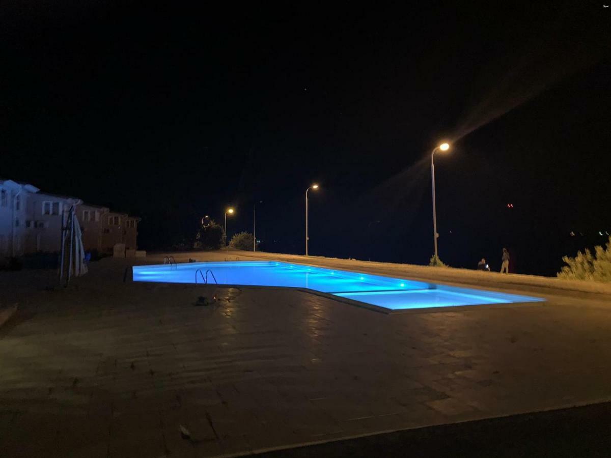 Riviera By Queens Hotel And Resort Gura Vaii Экстерьер фото